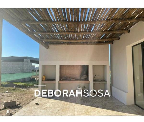 Imagen 19 de 27 de Casa Con Espejo De Agua - El Canton - Puerto