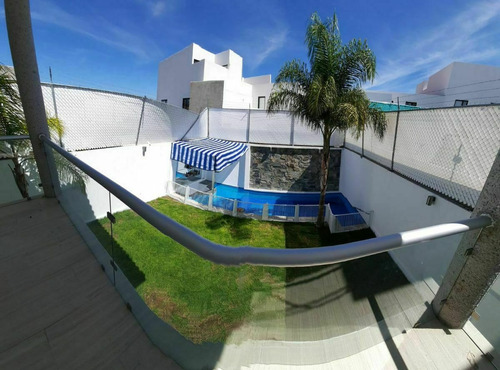 Imagen 12 de 29 de Hermosa Casa En Cumbres Del Lago, Alberca Propia, Jardín, 4