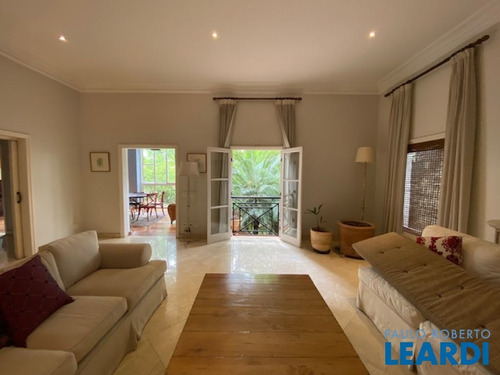 Imagem 2 de 15 de Casa Assobradada - Jardim Guedala - Sp - 624395