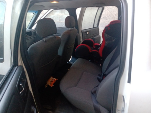 Imagem 4 de 14 de Chevrolet S10 2010 2.4 Advantage Cab. Dupla 4x2 Flexpower 4p