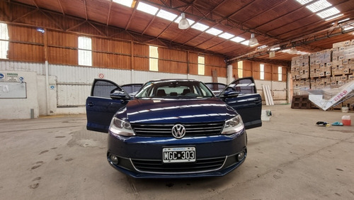 Imagen 10 de 14 de Volkswagen Vento 2013 2.0 Sportline Tsi 200cv Dsg
