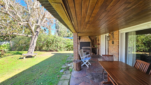 Casa En Venta En Luján