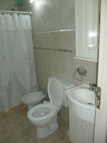Casa En Valeria Del Mar. Con Pileta Y Solarium . Max. 6 Prs