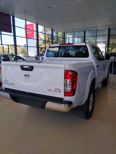Nissan Frontier 2.3 Se Cd 4x4 Mt #02