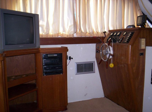 Crucero Tarrab 331 Con Volvo 230 Turbo Compresor Muy Bueno!!