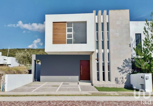 Venta Casa 4 Ambientes La Noria