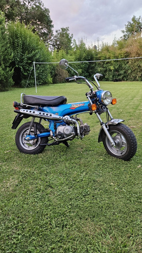 Honda Dax St70