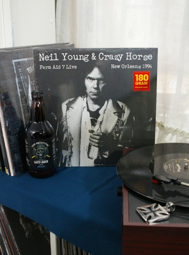Vinilo Nuevo // Neil Young Y C...// Live At... // Lucy Rock