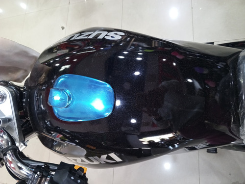 Moto Suzuki En 125