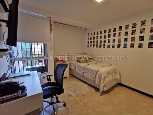 Imagen 16 de 22 de Mls. #22-22192 Hermoso Apartamento,espacioso, Con Claridad Natural Que Hace Sentir Un Hogar Cálido Y De Confort , Pisos De Mármol , Cocina Actualizada. Afm.