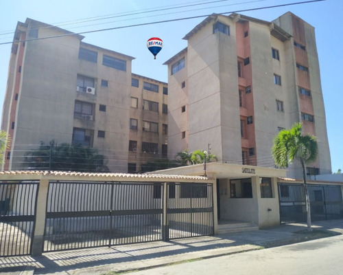 Re/max 2mil Vende Apartamento En Res. Satelite, Urb. Jorge Coll, Mun. Maneiro, Isla De Margarita, Edo. Nueva Esparta