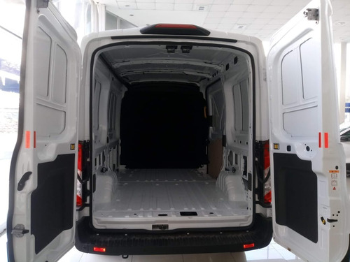 Imagen 15 de 17 de Ford Transit Mediano Techo Normal