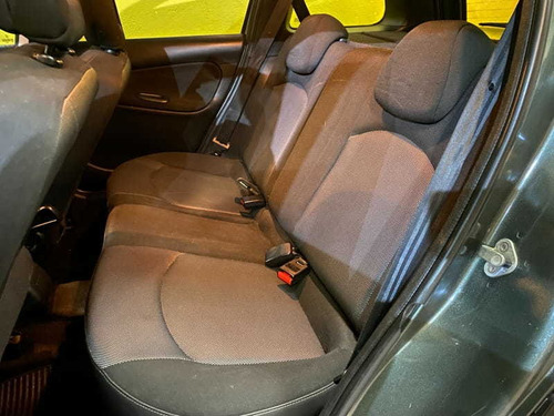 Imagem 10 de 15 de Peugeot 207 Sw Escapade 1.6