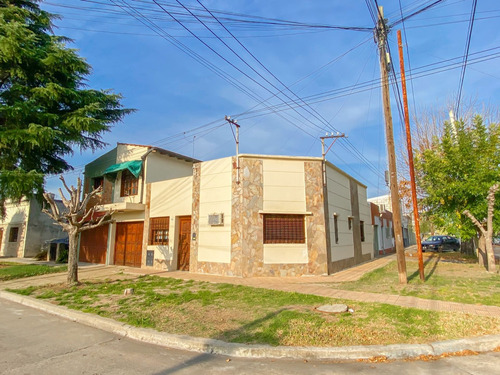 Ph 2 Dormitorios En Venta La Plata Villa Elvira