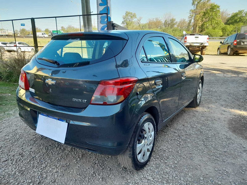 Imagen 7 de 14 de Chevrolet Onix 1.4 Lt Año 2016