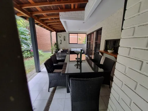 Casa En Venta En El Poblado Sector Los Gonzalez