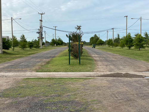 Lote En Barrio Cerrado En Ibarluca - Entrega Y Escritura Inmediata