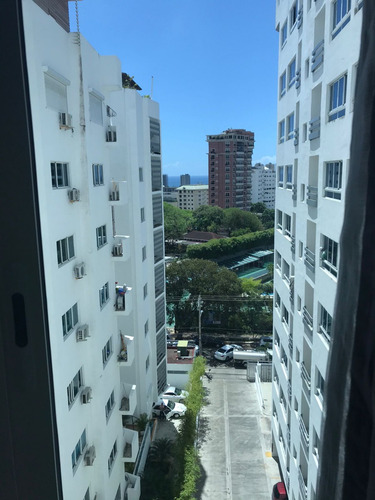 Apartamento En Venta De 3 Habitaciones En El Vergel