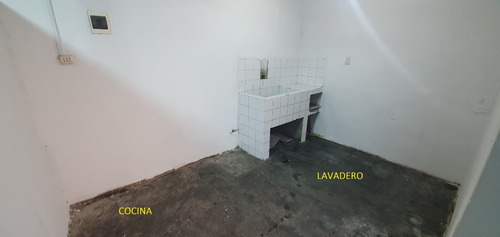 Imagen 12 de 13 de Alquiler Departamento 110m2 (2do Piso) Puerta Calle, Agua Y Luz Independiente - Comas