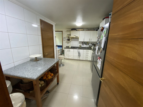 Departamento En Venta De 4 Dorm. En Lo Barnechea