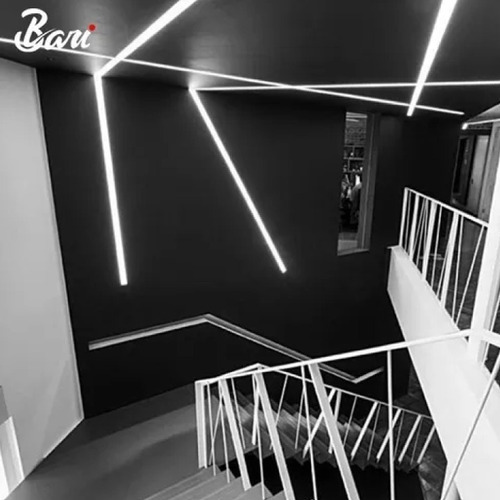Perfil De Aluminio Para Luz Led Superficial Negro Marca Bari