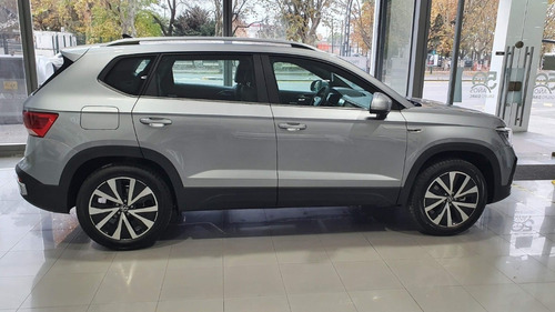 Imagen 2 de 9 de Volkswagen Taos Comfortline Mr