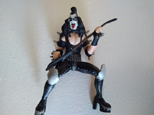 Figuras De Kiss En Miniatura Gene Simmons Súper Star 