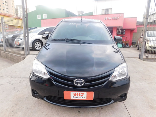 Toyota Etios Sedan 1.5 X Automatico 2017 Preto
