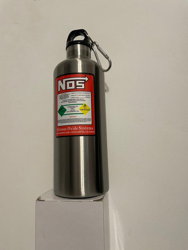 Termo De Aluminio Capacidad De 500ml Apariencia De Nitro Nos