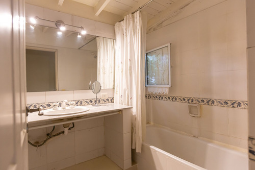 Venta Casa 4 Ambientes Con Piscina - Apto Credito
