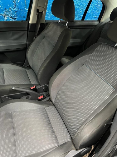 Imagem 10 de 12 de Volkswagen Polo 1.6 Mi