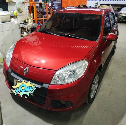 Imagem 2 de 10 de Renault Sandero 2013 - 1.0 16v Expression Manual Vermelho