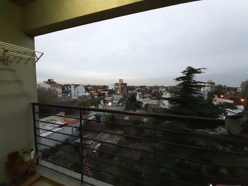 Imagen 10 de 14 de Hermoso Departamento En Zona Residencial