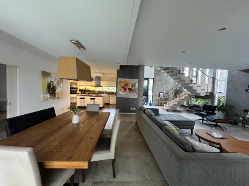 Casa En Tipas Nordelta 280 M2 Cub. Vista Al Lago Venta / Alquila
