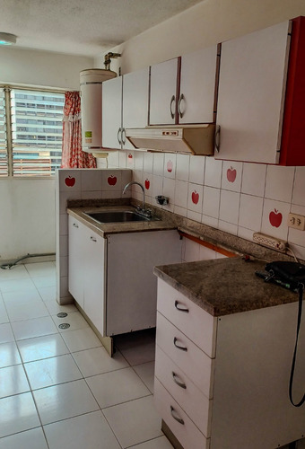 Bajón Apto 89 Mt2 La Candelaria 3 Hab 2 Baños