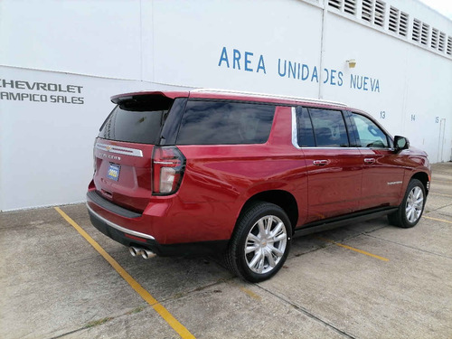 Imagen 5 de 15 de Chevrolet Suburban 2021 5p High Country V8/6.2 Aut