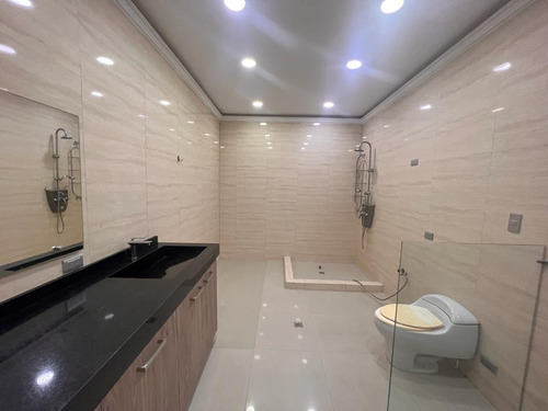 Imagen 7 de 8 de Lujoso Townhouse En Venta En El Trigal Norte Gavip