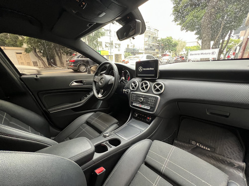 Mercedes-Benz Clase CLA 1.6 Cla200 Coupe Urban 156cv At