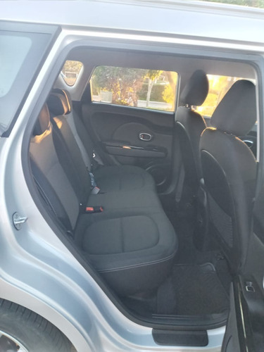 Imagen 12 de 14 de Kia Soul 1.6 Especial Pack 2019