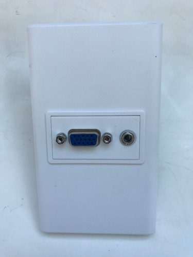 Tapa De Pared Plástico Blanco Vga + Audio Estéreo 3.5