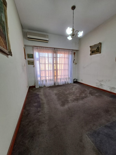 Hermoso Chalet 4 Amb Garaje 3 Baños - Fondito Libre -