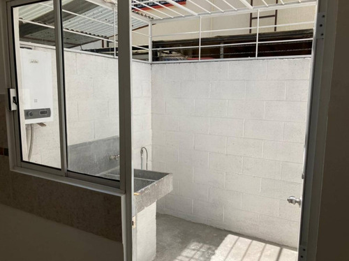 Imagen 1 de 17 de Renta De Casa En Cluster Oportunidad