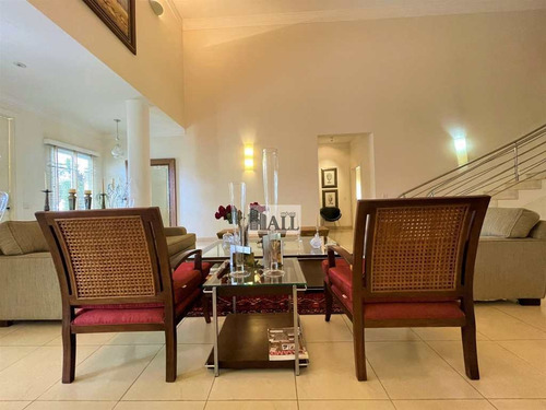 Casa À Venda Condomínio Flamboyant 4 Dormitórios E 4 Vagas - V7941