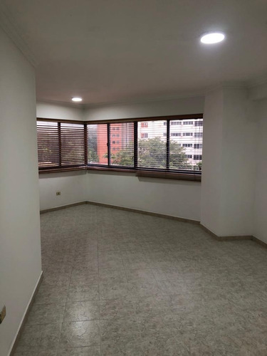 Imagen 4 de 9 de Alquilo Apartamento Los Mangos Sin Amoblar 2 Hab, 2 Baños,2 Puestos