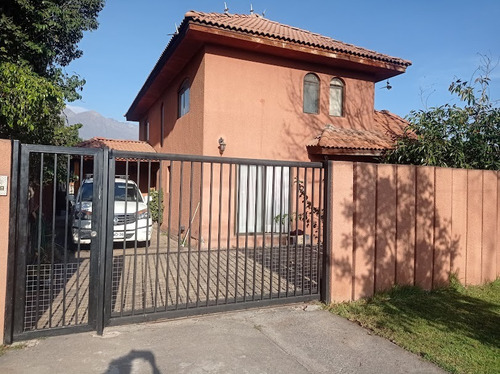 Oportunidad Casa 4 Dormitorios 3 Baños + Pieza De Servicio