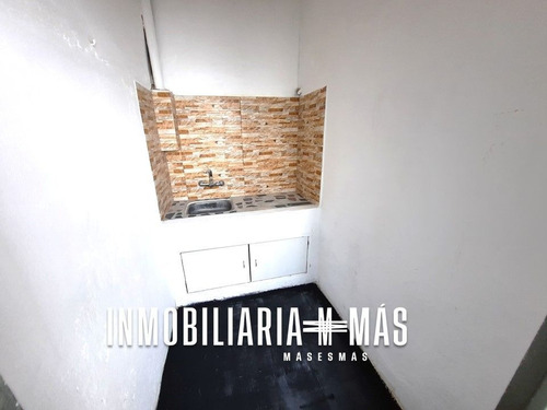 Imagen 6 de 17 de Apartamento Venta La Comercial Montevideo Imas.uy S *