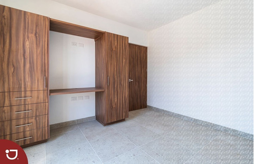Imagen 19 de 30 de Casa A La Venta En Residencial De San Miguel De Allende, Gua