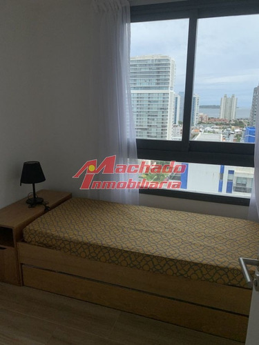 Imagen 7 de 12 de Venta De Apartamento De Dos Dormitorios En Punta Del Este
