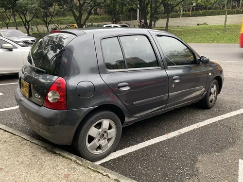 Renault Clio 1.6 Expression At 4x2 2012