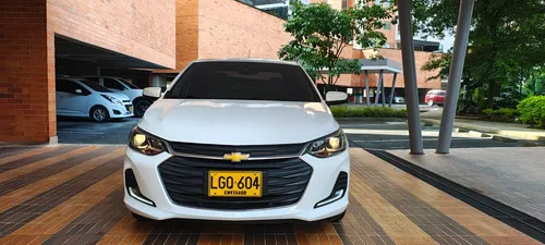 Chevrolet Onix 1.0T Premier Sedan At